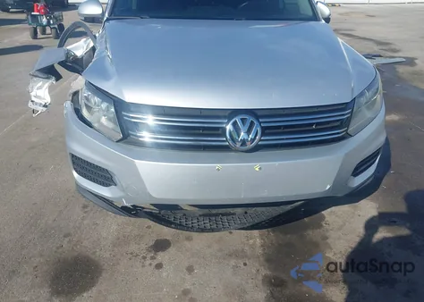 2015 Volkswagen Tiguan S z USA, uszkodzony, nr VIN WVGAV7AX6FW507139